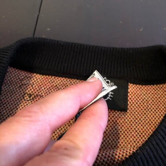 Hello Kitty Forever 21 Keroppi black green frog sweater size Medium - Picture 10 of 14